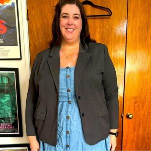 Ava & Viv 3X, 3 gray blazer. Waist length. Stretch non-wrinkle fabric.
